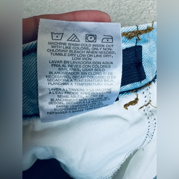 Wrangler adjustable waist Loose Fit Jean, light wash blue Sizes 14 Regular - Picture 6 of 12